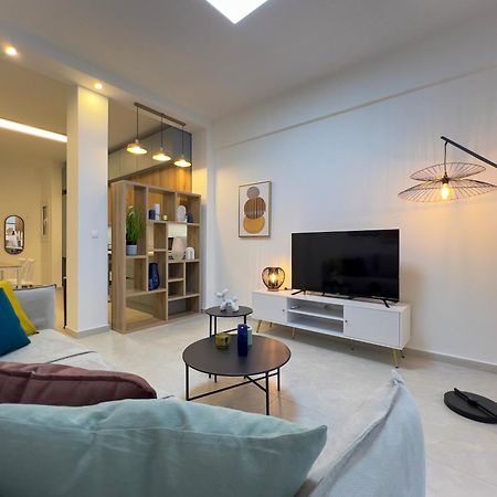 Roomy Home In Ilisia Athena Bagian luar foto