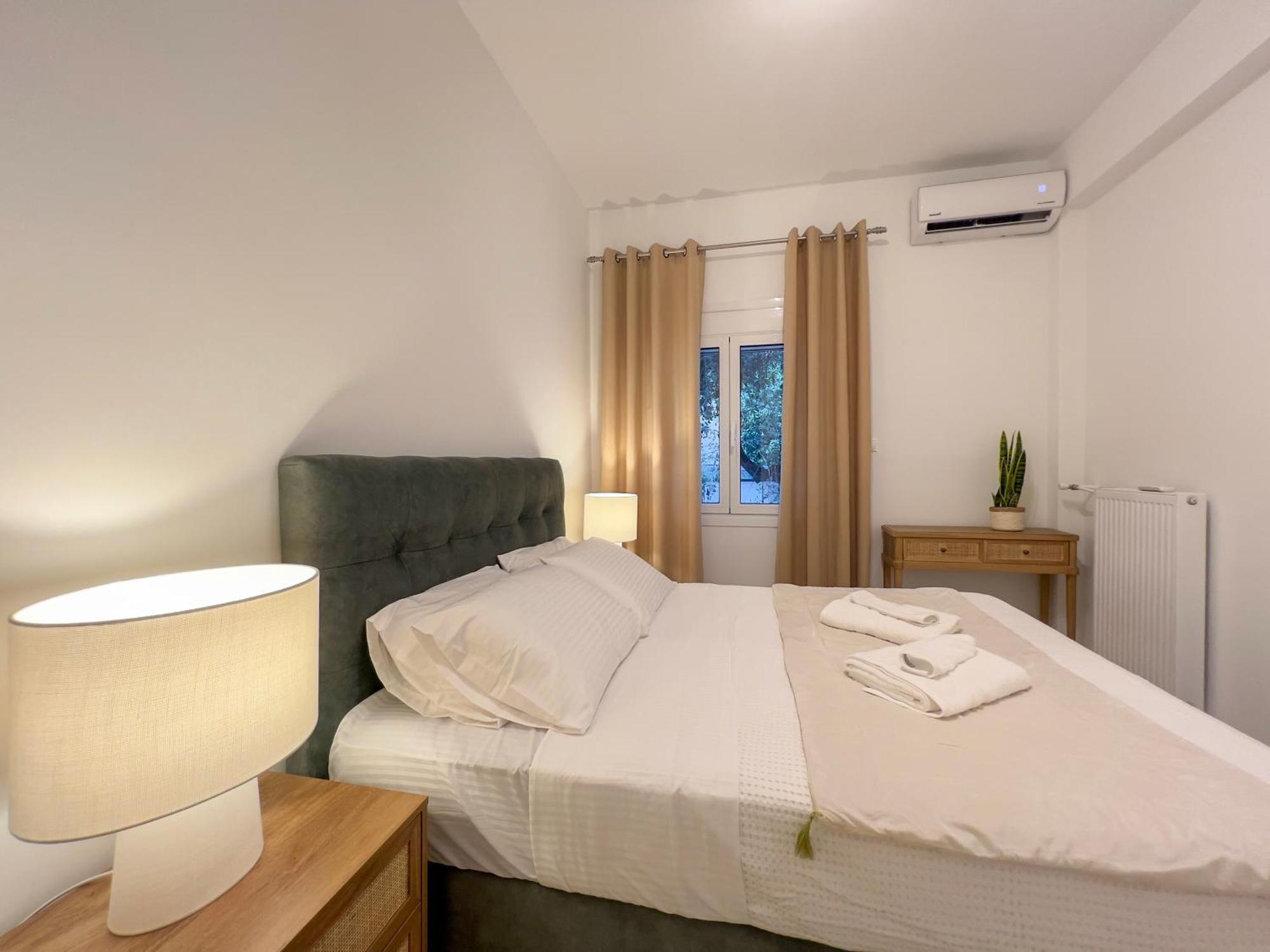 Roomy Home In Ilisia Athena Bagian luar foto