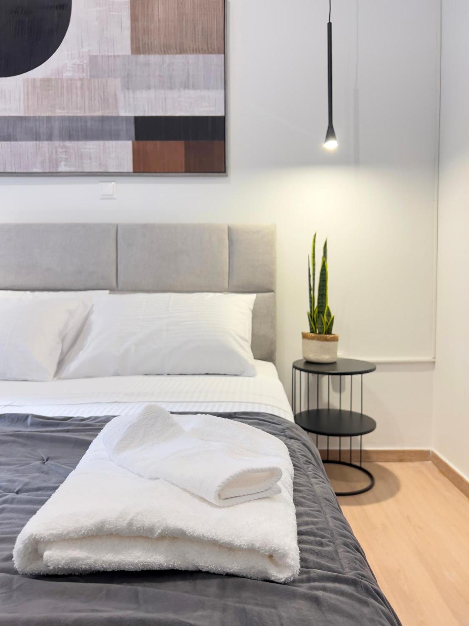 Roomy Home In Ilisia Athena Bagian luar foto