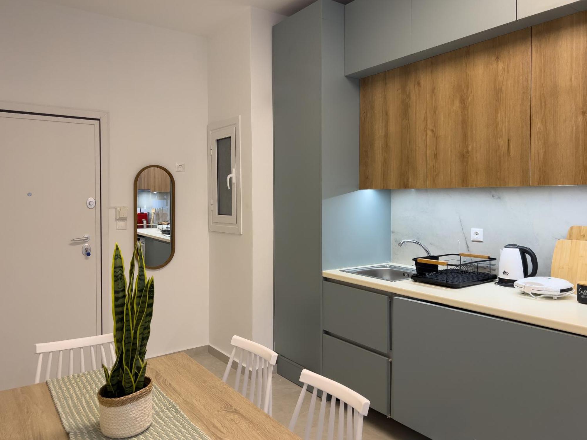 Roomy Home In Ilisia Athena Bagian luar foto
