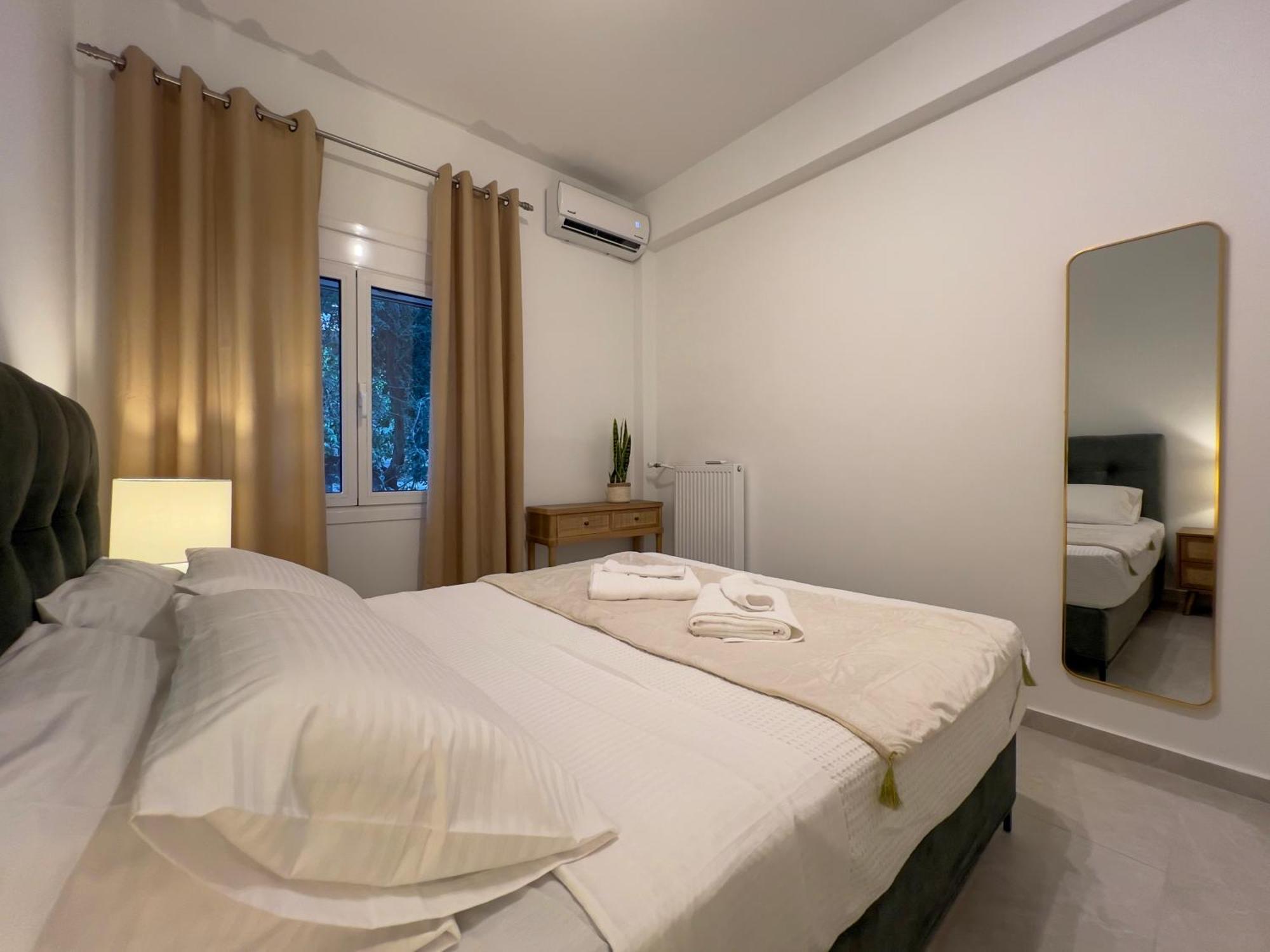 Roomy Home In Ilisia Athena Bagian luar foto