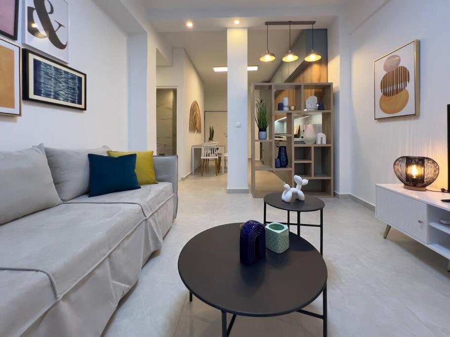 Roomy Home In Ilisia Athena Bagian luar foto